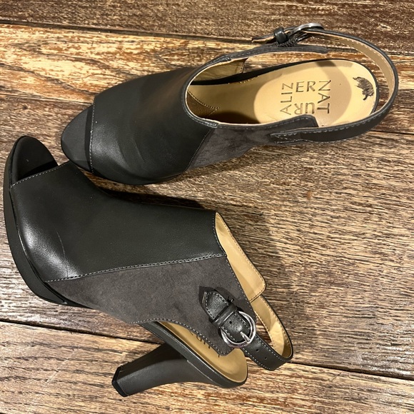 stuart weitzman DAWN open toes sandals size 7.5 US - Picture 3 of 12